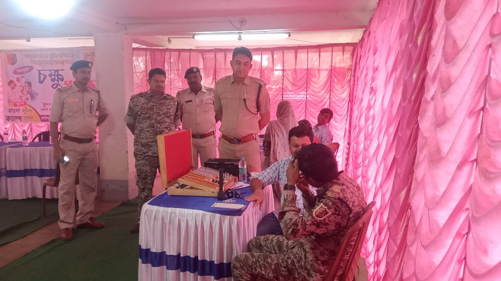 ঝাড়গ্রাম জেলা পুলিশের উদ্যোগে বিনপুর হাড়দা থানার ব্যবস্থাপনায় বিনামূল্যে চক্ষু পরীক্ষা শিবির।