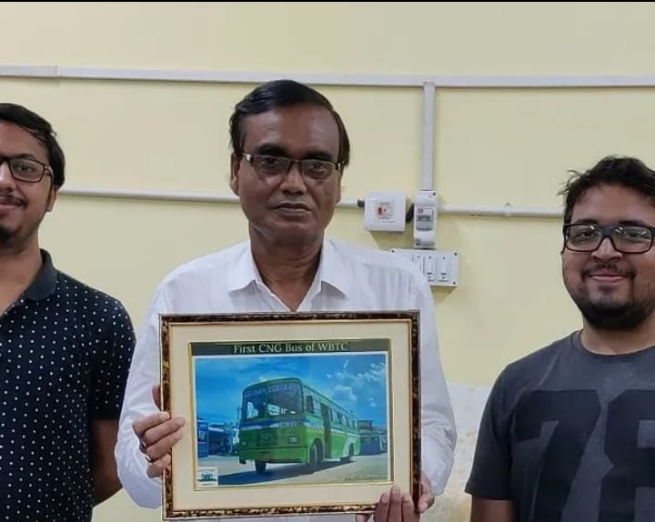 হাওড়া ও কলকাতার বাস রুটের ইতিহাস সন্ধানে অনিকেত ব্যানার্জী