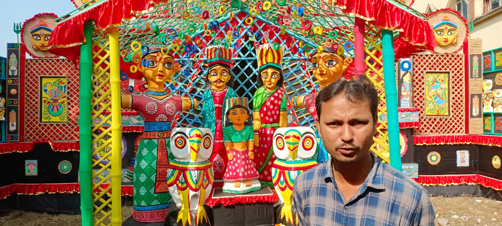 পশ্চিম মেদিনীপুরের পঠ চিত্র শিল্পকে তুলে ধরতে সরস্বতী পূজার থিম দেখুন।