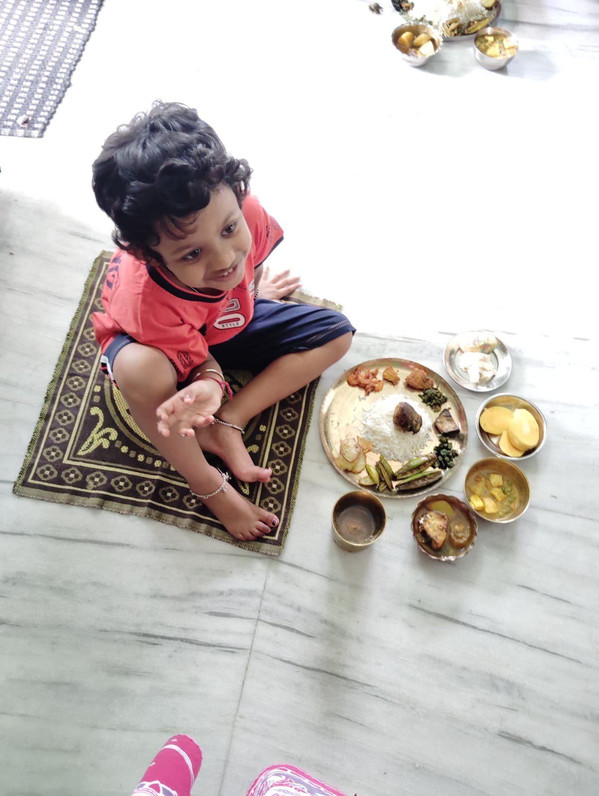 জন্মদিন পালন করলেই এভাবেই করা উচিত, কি এমন করলেন মেয়ের জন্মদিনে,যে হই হই রই রই বেপার করে দিলেন গোটা জয়পুরে,দেখুন বিস্তারিত।।